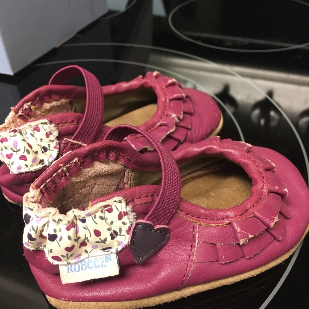 Robeez shoes - deep pink